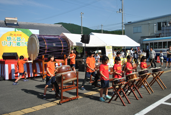 6.慎太郎とゆずの郷祭り